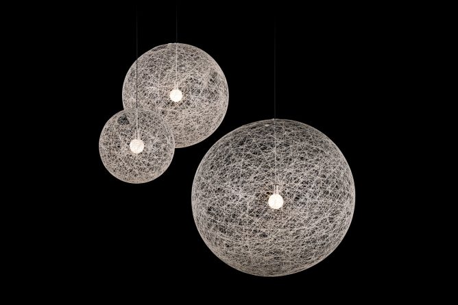 Häufig kopiert doch nie erreicht – Random Light von Moooi