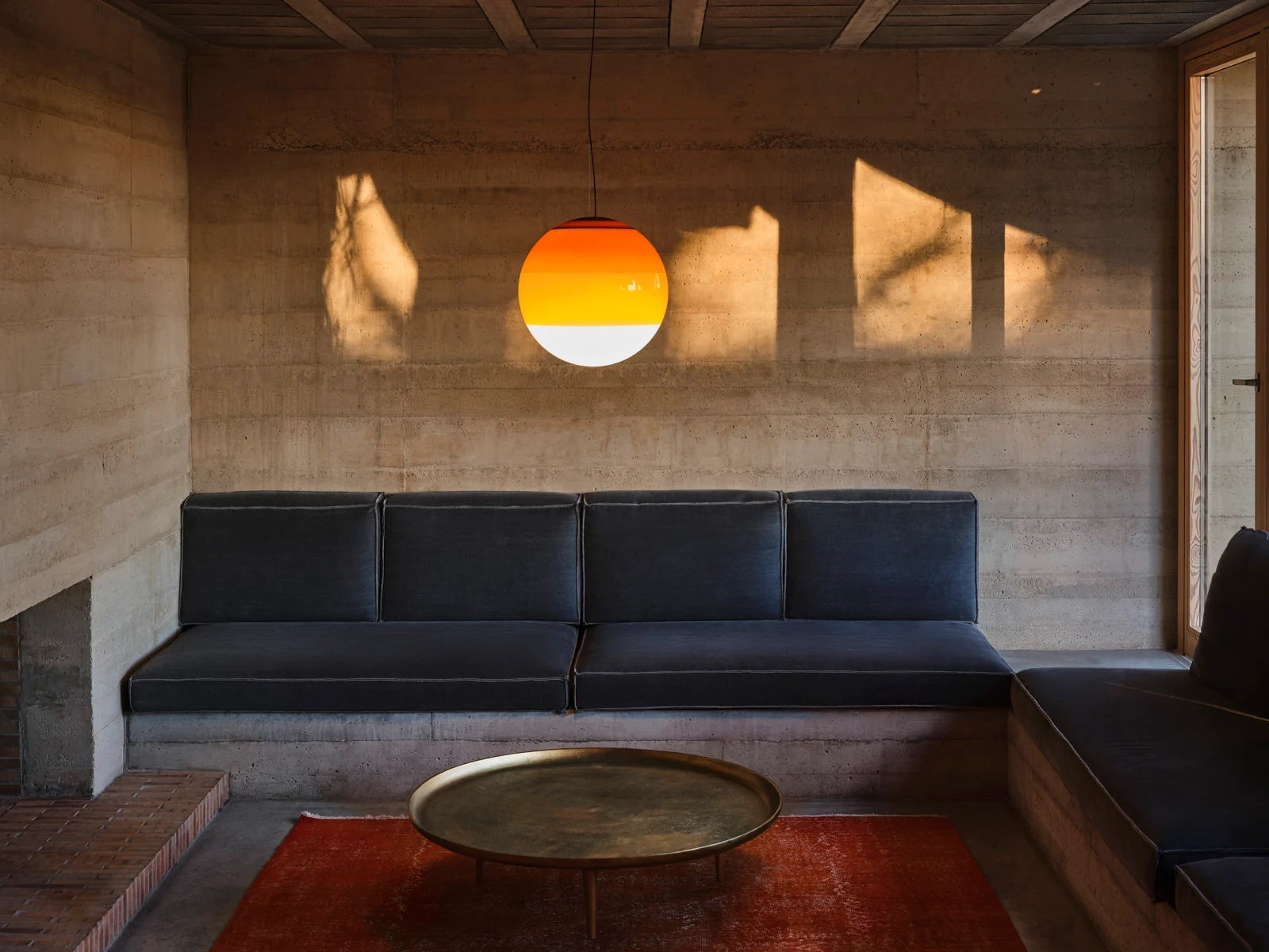 Die Pendelleuchte Marset Dipping Light von Jordi Canudas