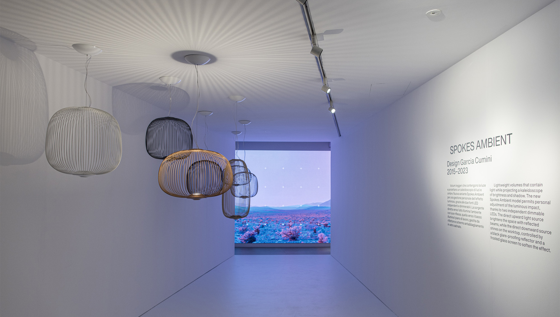 Die doppelte Beleuchtung der Foscarini Spokes in einer Videoinstallation